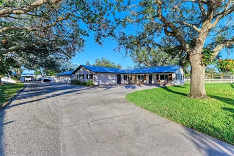 2160 17th St W, Palmetto, FL 34221