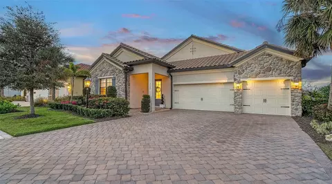 7122 Whittlebury Trl, Bradenton, FL 34202