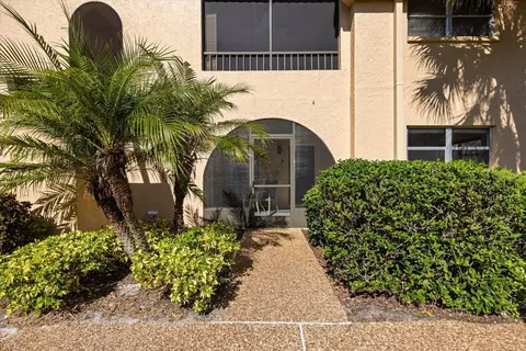 207 Rubens Dr #D, Nokomis, FL 34275