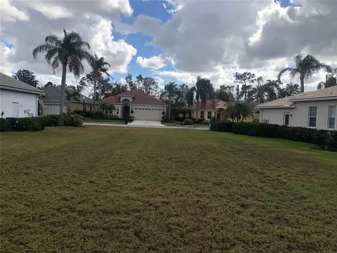 9827 Royal Lytham Ave, Bradenton, FL 34202