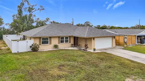 161 Sandhurst Dr, Venice, FL 34293