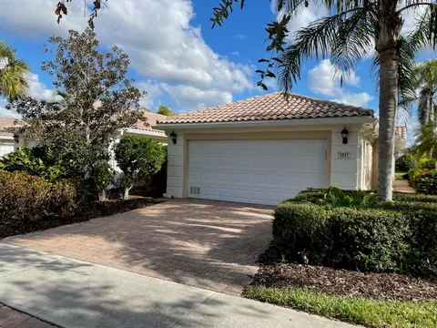5947 Benevento Dr, Sarasota, FL 34238