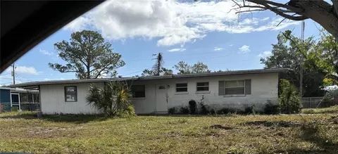 2115 29th Ave W, Bradenton, FL 34205