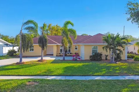 6953 Antigua Pl, Sarasota, FL 34231