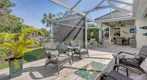 601 Lotus Ln, Sarasota, FL 34242