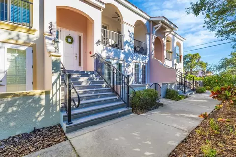 461 Nokomis Ave S, Venice, FL 34285