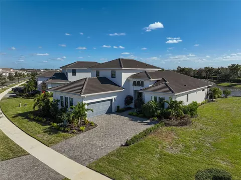 5035 Kiva Cir, Bradenton, FL 34211
