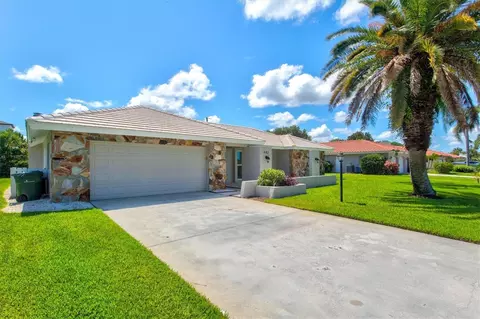 482 Rubens Dr E, Nokomis, FL 34275