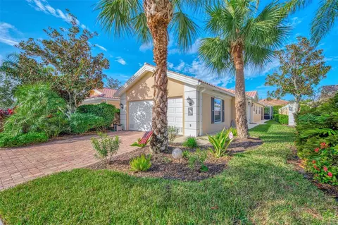 7566 Quinto Dr, Sarasota, FL 34238