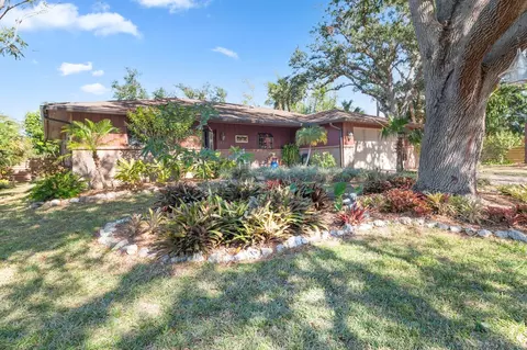 2531 Wilkinson Rd, Sarasota, FL 34231