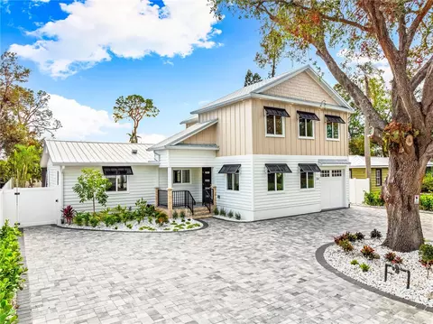 2326 Gull Ln, Sarasota, FL 34237