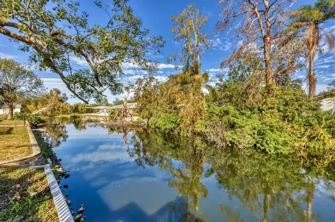 2961 Homasassa Rd, Sarasota, FL 34239