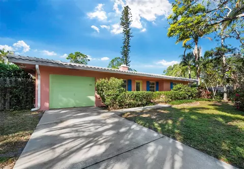 930 Pomelo Ave, Sarasota, FL 34236