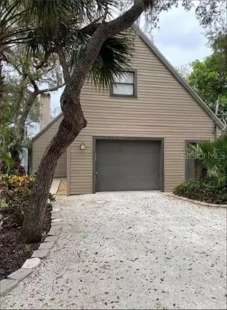 5311 Creek Dr, Sarasota, FL 34231