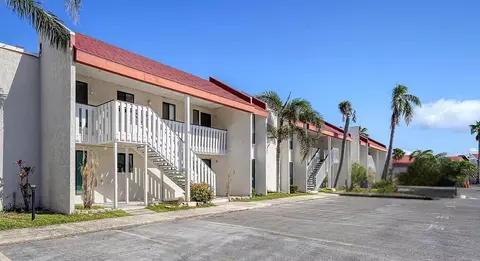 1801 Gulf Dr N #256, Bradenton Beach, FL 34217