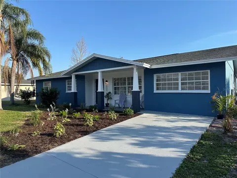 2820 Wood St, Sarasota, FL 34237