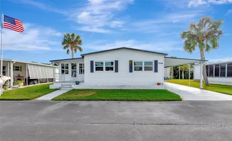 2266 Piazza Dr, Sarasota, FL 34238