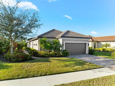8721 Bellussi Dr, Sarasota, FL 34238