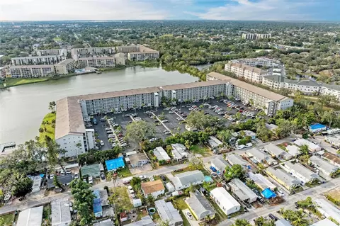 3256 Lake Bayshore Dr # O-507, Bradenton, FL 34205