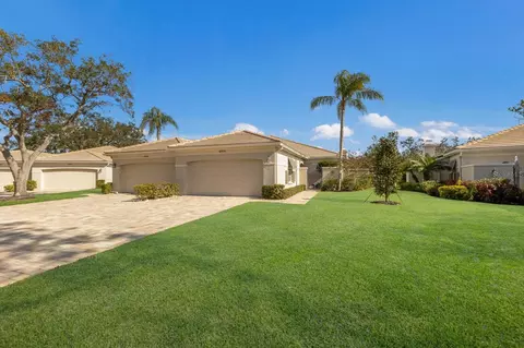 4004 Oakley Greene #37, Sarasota, FL 34235
