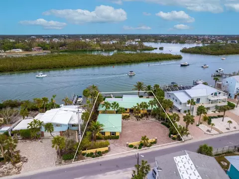 411 S Casey Key Rd, Nokomis, FL 34275