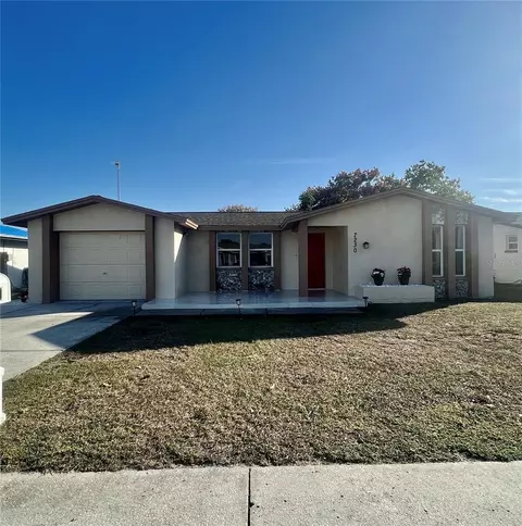 7230 King Arthur Dr, Port Richey, FL 34668