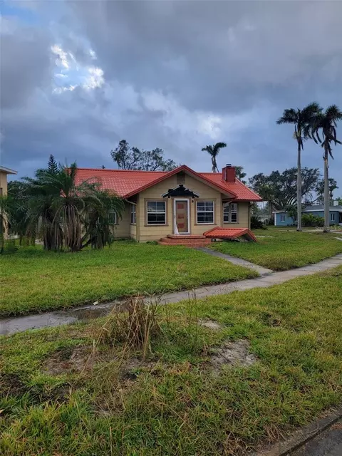2502 Riverside Dr E, Bradenton, FL 34208 photo 1