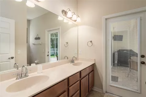 Bath - 3439 101st Ave E, Parrish, FL 34219 photo 4 of 5