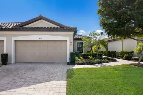 8199 Varenna Dr, Sarasota, FL 34231
