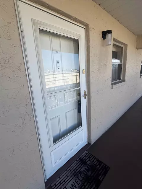 3983 Maceachen Blvd #432, Sarasota, FL 34233
