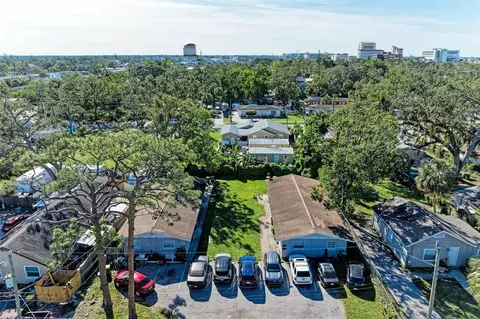 2164 8th St, Sarasota, FL 34237