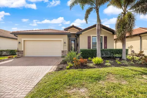 10379 Medjool Dr, Venice, FL 34293