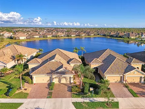 21620 Avon Park Ct, Venice, FL 34293