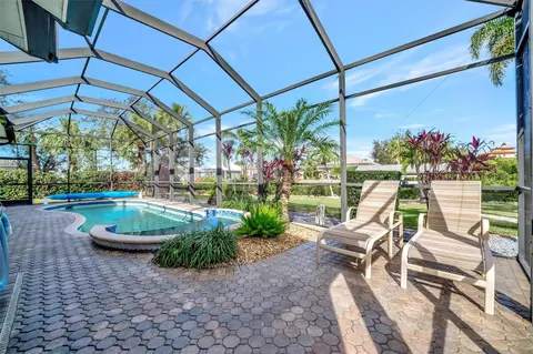 3907 4th Ave NE, Bradenton, FL 34208