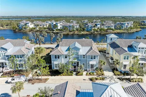 311 Compass Point Dr #201, Bradenton, FL 34209