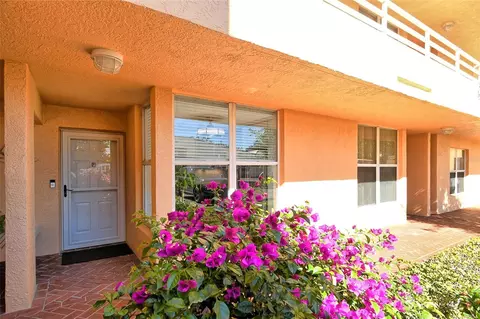 4550 Pinebrook Cir #105, Bradenton, FL 34209