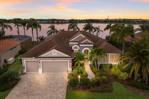 6638 Windjammer Pl, Lakewood Ranch, FL 34202