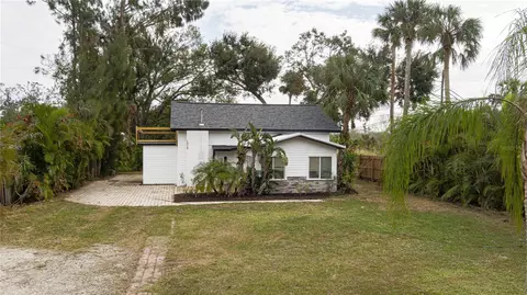 1818 49th St E, Palmetto, FL 34221
