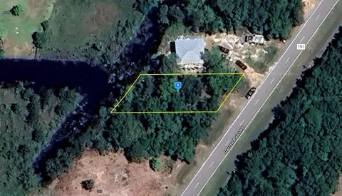 377 S Garcon Point Rd, Milton, FL 32583