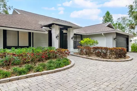 869 Forestview Dr, Sarasota, FL 34232