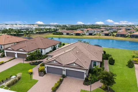 4758 Tortona Ct, Lakewood Ranch, FL 34211