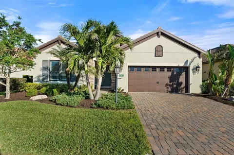 26768 Weiskopf Dr, Englewood, FL 34223