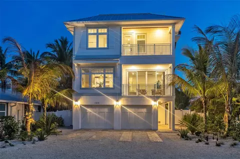 105 6th St S, Bradenton Beach, FL 34217