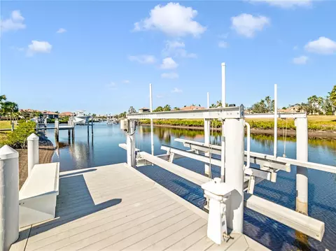 11740 Rive Isle Run, Parrish, FL 34219