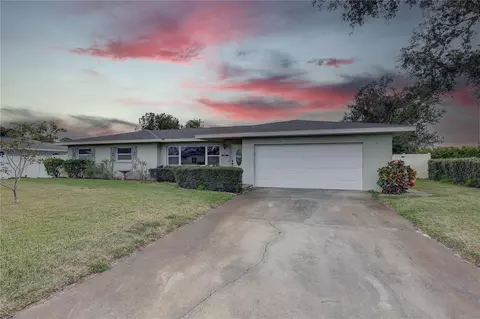 5117 6th Avenue Dr W, Bradenton, FL 34209