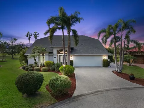 6170 Misty Oaks Dr, Sarasota, FL 34243