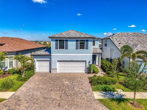 6284 Talon Preserve Dr, Nokomis, FL 34275