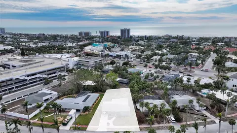 141 N Adams Dr, Sarasota, FL 34236