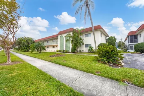 3500 Beneva Rd #303, Sarasota, FL 34232