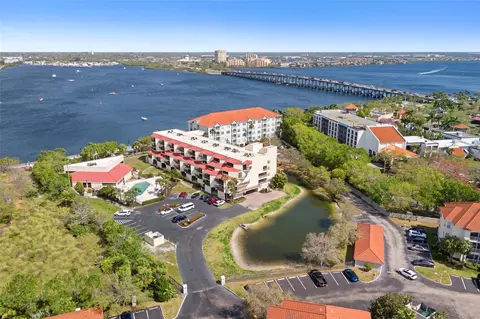 204 3rd St W #203, Bradenton, FL 34205